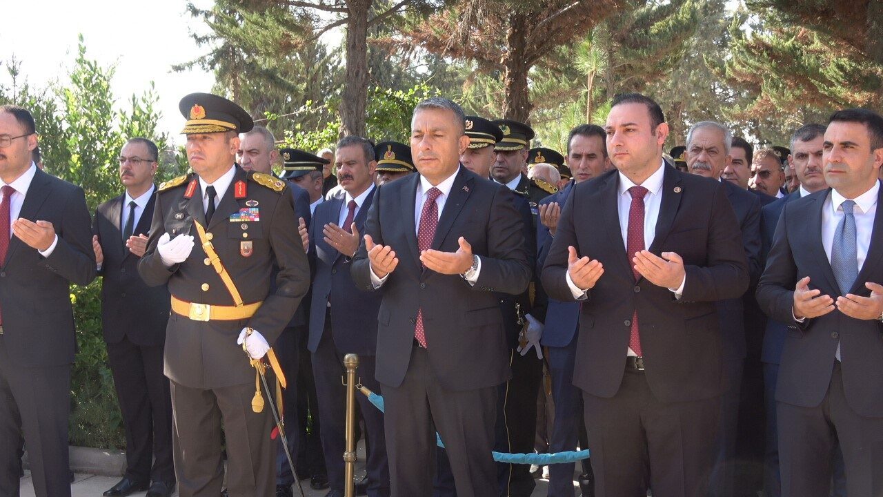 Kilis’te, 30 Ağustos Zafer Bayramı dolayısıyla çeşitli etkinlikler düzenlendi. Sabah