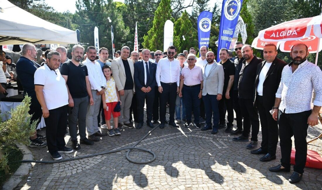 Kayseri Büyükşehir Belediye Başkanı Dr. Memduh Büyükkılıç; AK Parti Kayseri