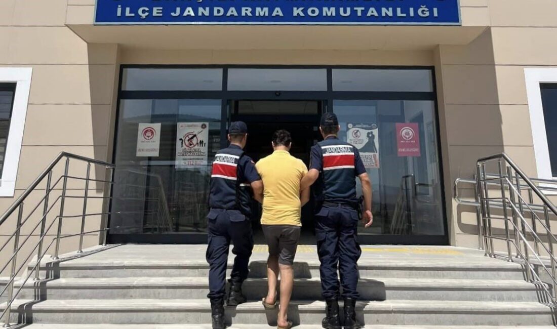 Kırıkkale’de jandarma ekiplerince “bilişim sistemleri aracılığıyla dolandırıcılık” suçundan kesinleşmiş 4