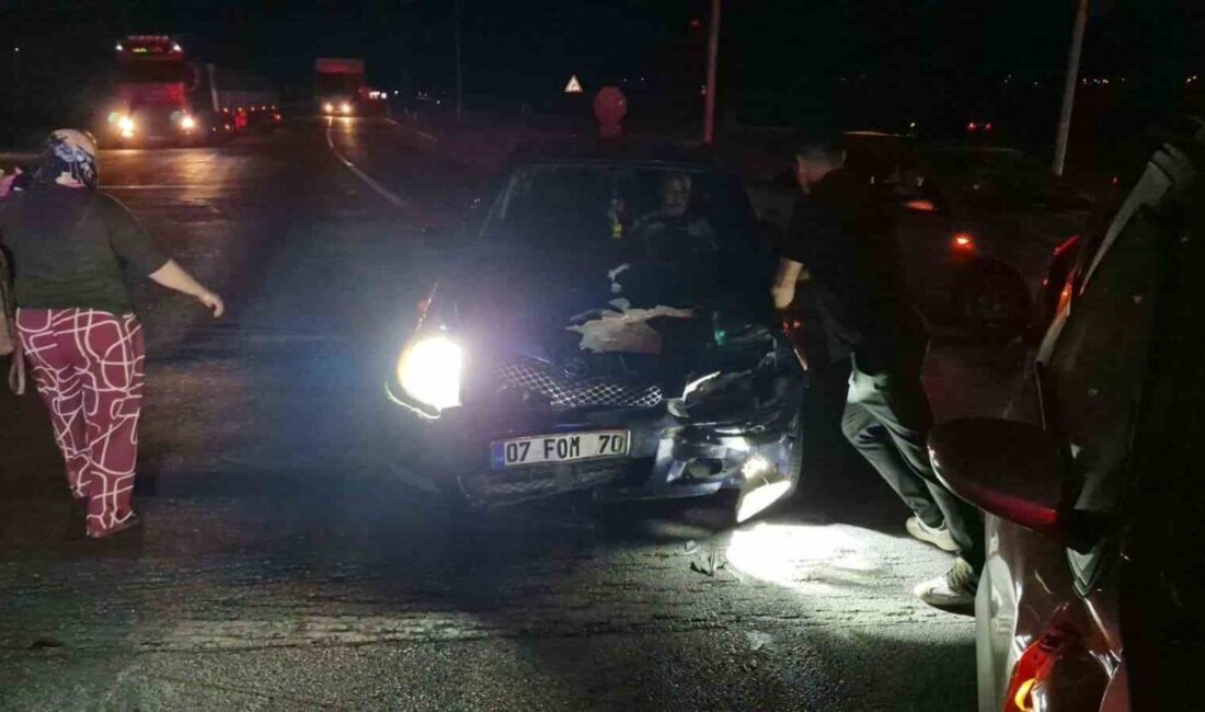 Çorum’un Alaca ilçesinde kırmızı ışık ihlali yapan aracın, kavşakta başka