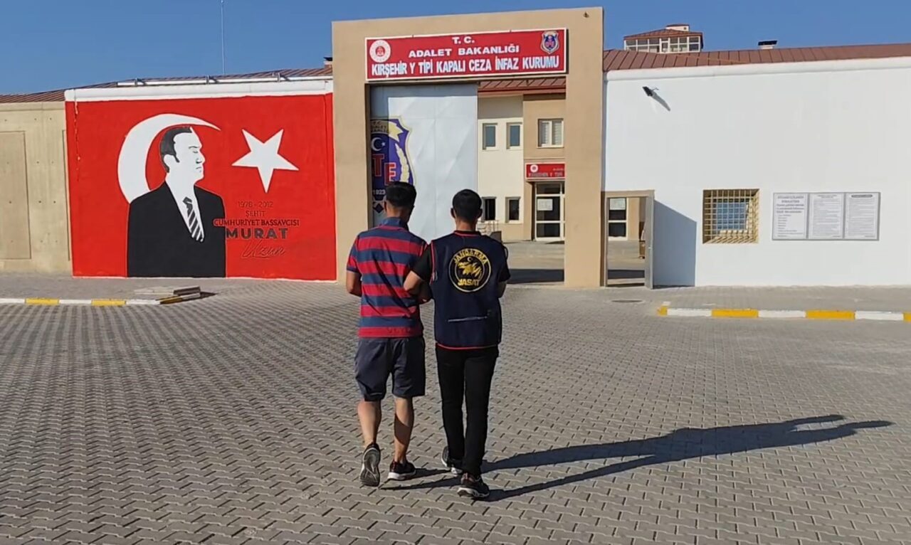 Kırşehir Açık Ceza İnfaz Kurumu’ndan firar eden ve hakkında 10