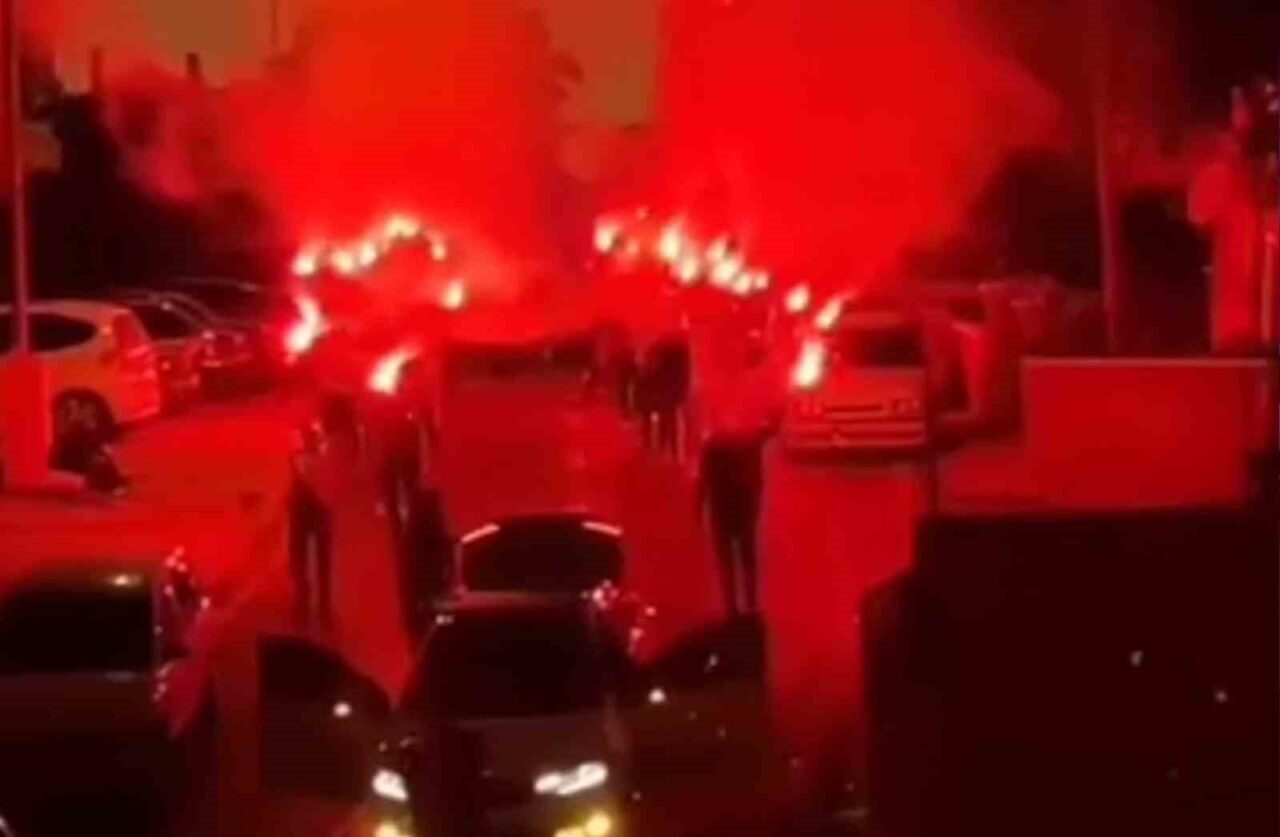 Kırıkkale’de bir grup vatandaşın katılımıyla yapılan “kız isteme” merasiminde yolu