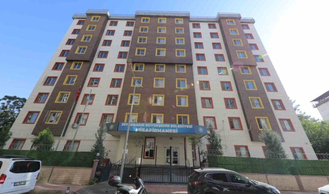 Diyarbakır Büyükşehir Belediyesinin, üniversiteli öğrencilerin barınma sorununu çözmek ve eğitim