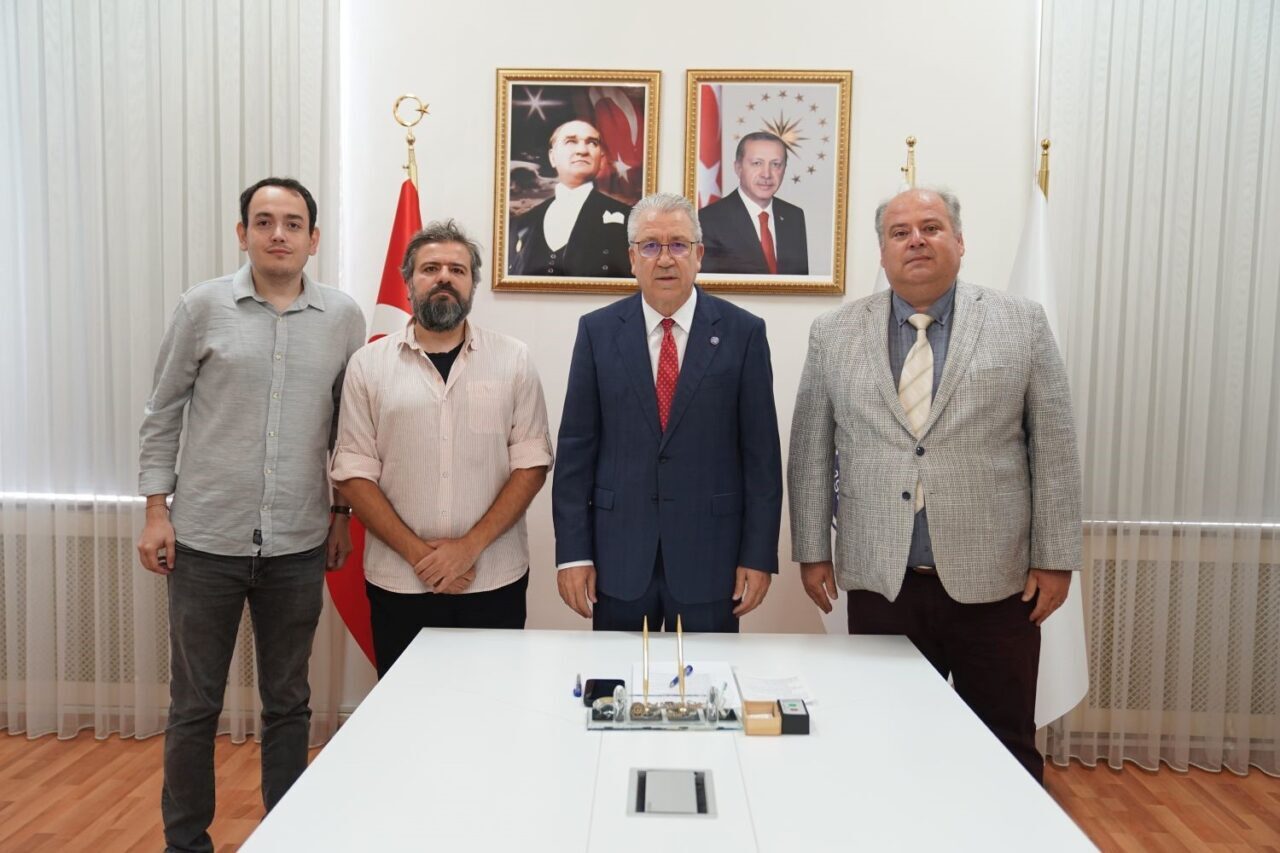 Ege Üniversitesi Güneş Enerjisi Enstitüsü koordinatörlüğü ve İzmir Ticaret Borsası