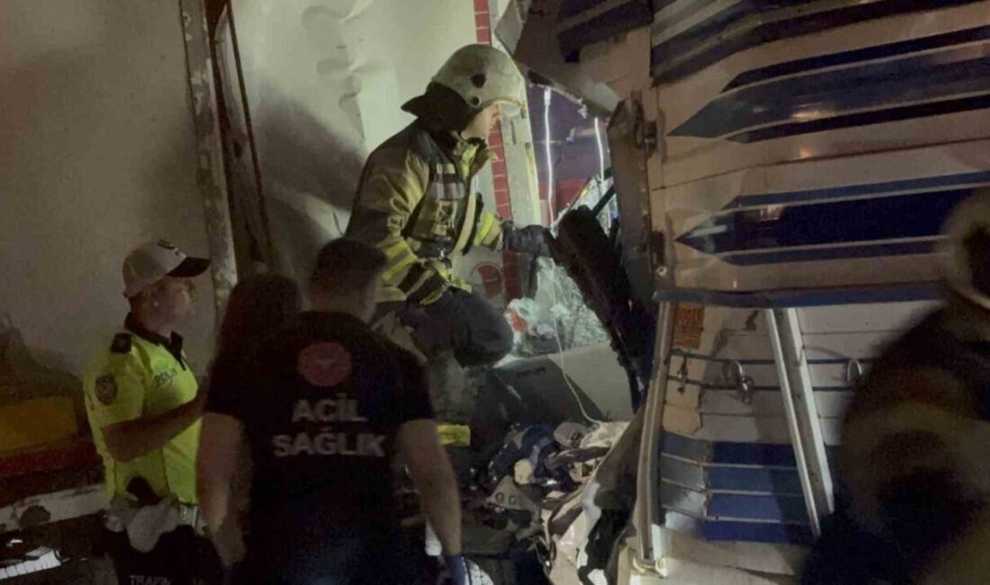 Kocaeli’nin Çayırova ilçesinde 1 kişinin hayatını kaybettiği zincirleme trafik kazasıyla