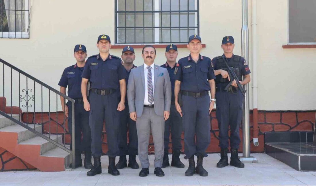 Koçarlı Kaymakamı Ramazan Taşkın, Çakırbeyli Jandarma Karakol Komutanlığını ziyaret ederek