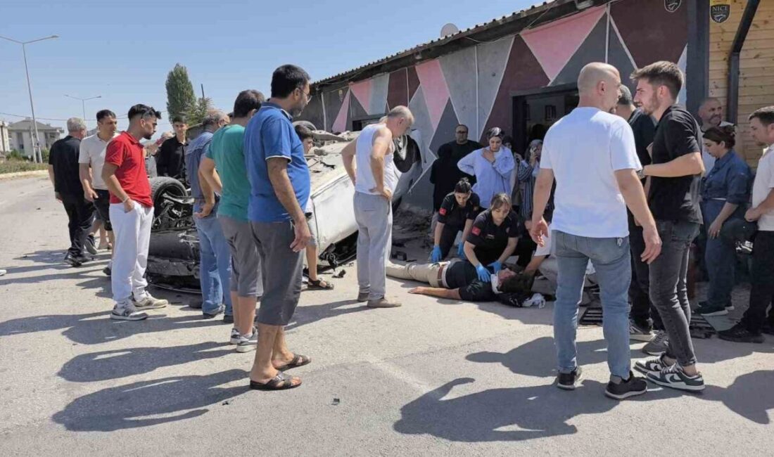 Bursa’nın İnegöl ilçesinde kontrolden çıkan otomobilin takla atarak karşı yola