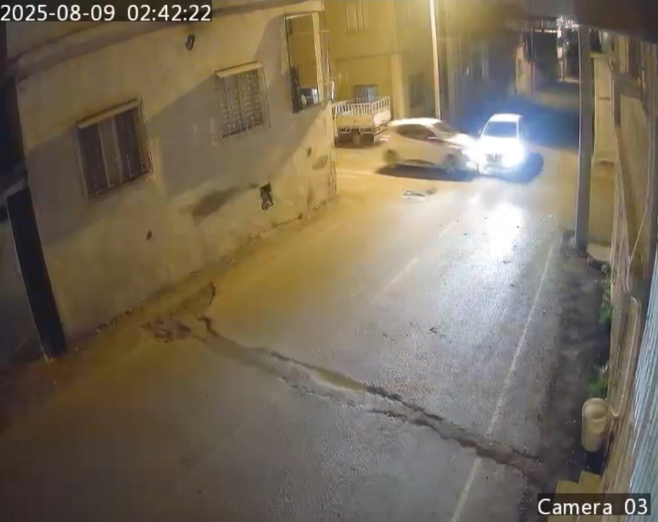 Hatay’ın İskenderun ilçesinde iki aracın çarpışması sonucu meydana gelen trafik