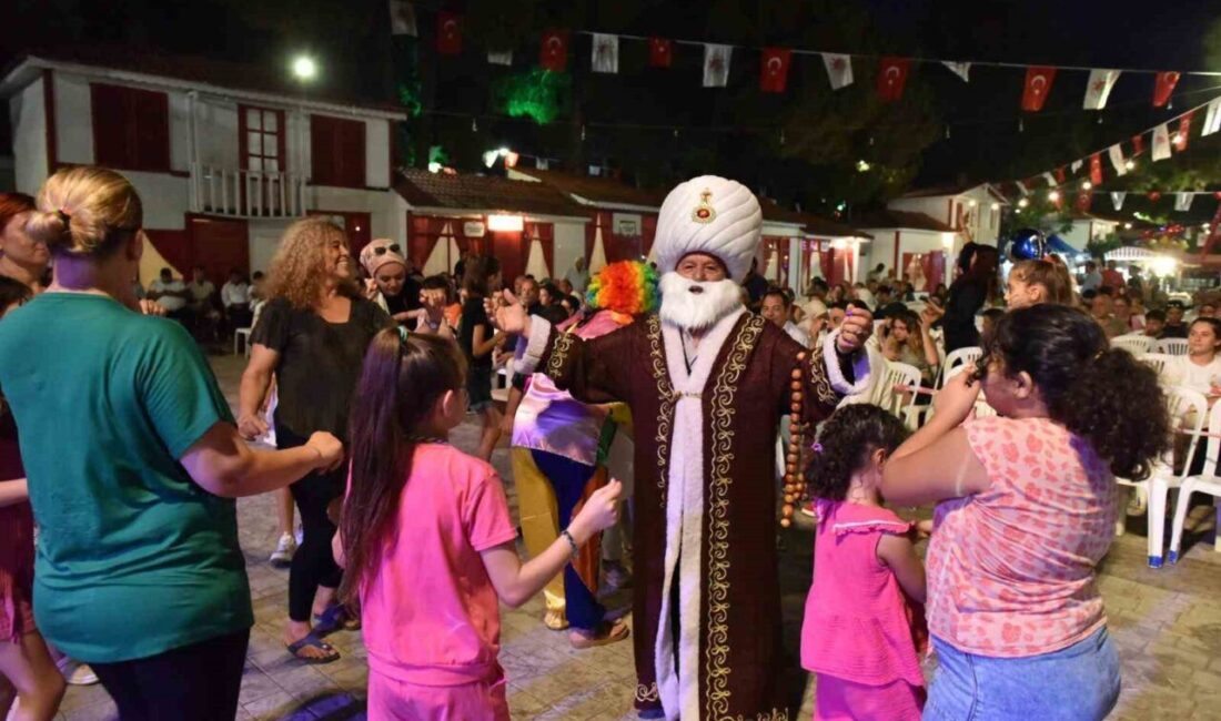 Kepez Belediyesi’nin bu yıl ikincisini düzenlediği Uluslararası Kültür Festivali, Konyalılar