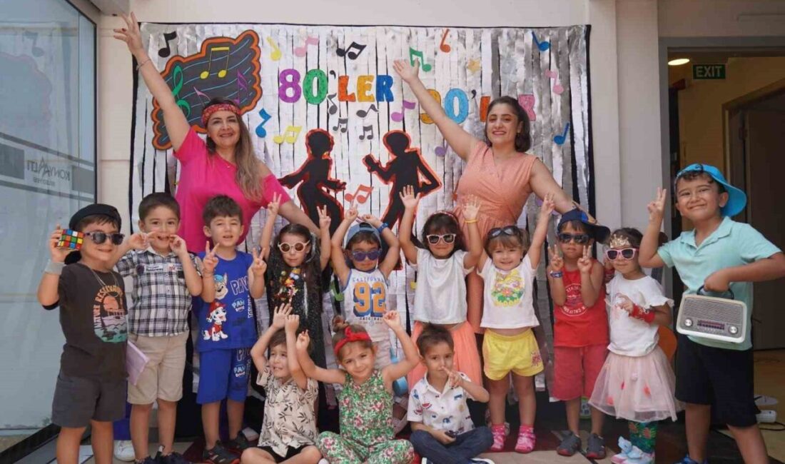 Konyaaltı Belediyesi Kreş ve Gündüz Bakımevleri’nde uygulanan ‘Yaz Programı’nda minikler