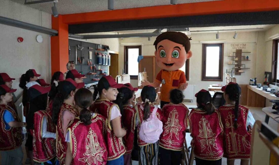 Konya Büyükşehir Belediyesi Genç KOMEK Yaz Okulu öğrencileri, Konya’nın tarihi
