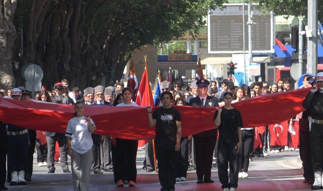 Konya’da 30 Ağustos Zafer Bayramı’nın 103. yıl dönümü törenlerle kutlandı.
