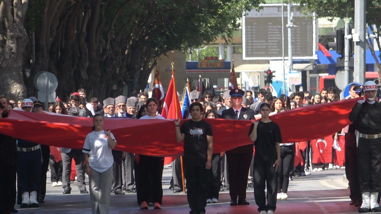 Konya’da 30 Ağustos Zafer Bayramı’nın 103. yıl dönümü törenlerle kutlandı.