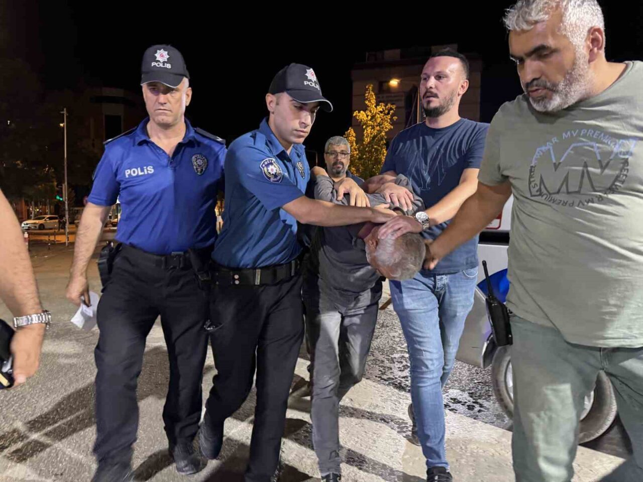 Konya’da baba ve oğlunu silahla vurarak öldüren cinayet şüphelisi, saklandığı