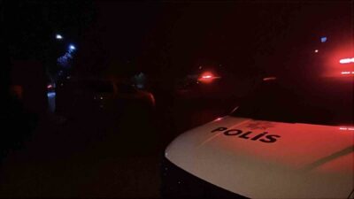 Konya’da bir grup içerisinde çıkan bıçaklı kavgada 3 kişi yaralandı.