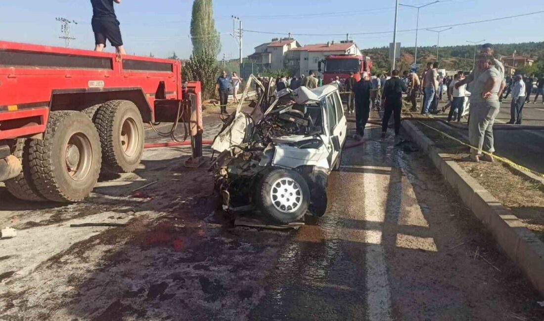 Konya’nın Doğanhisar ilçesinde otomobilin tırla çarpışması sonucu meydana gelen kazada