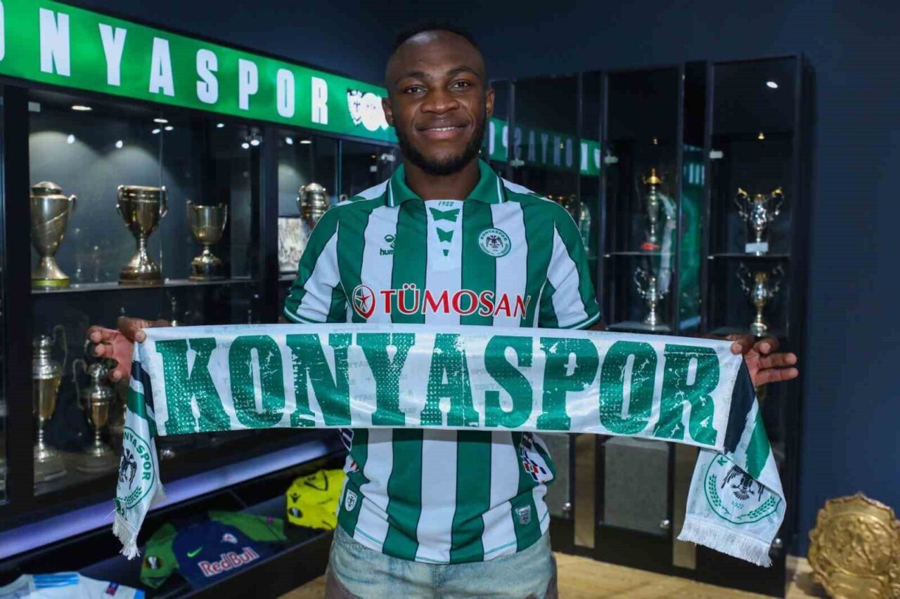 Konyaspor, Kongolu futbolcu Jackson Muleka ile 2 yıllık anlaşma sağladı.