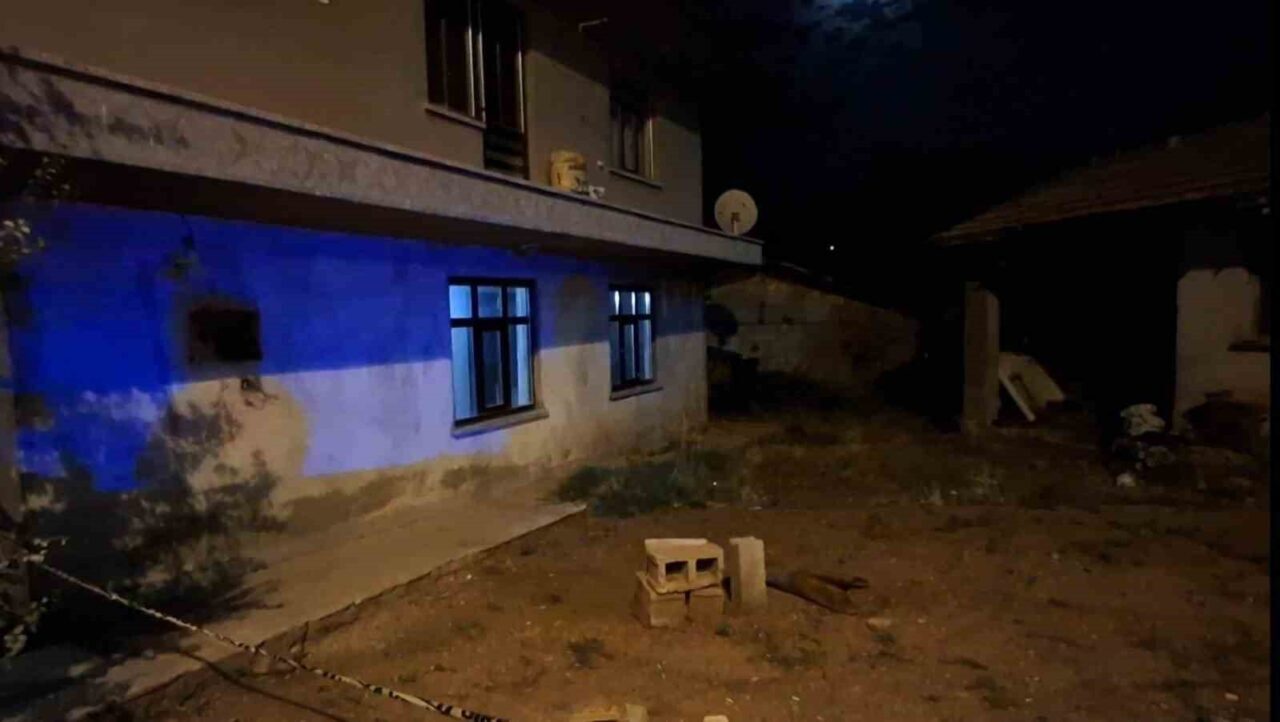 Denizli’de korkulukları bulunmayan balkondan düşen 50 yaşındaki adam kaldırıldığı hastanede