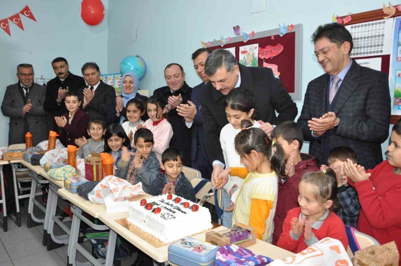 Av. Sevil İlhan tarafından başlatılan ve ‘İyilik Hareketimiz Köy Okullarında’