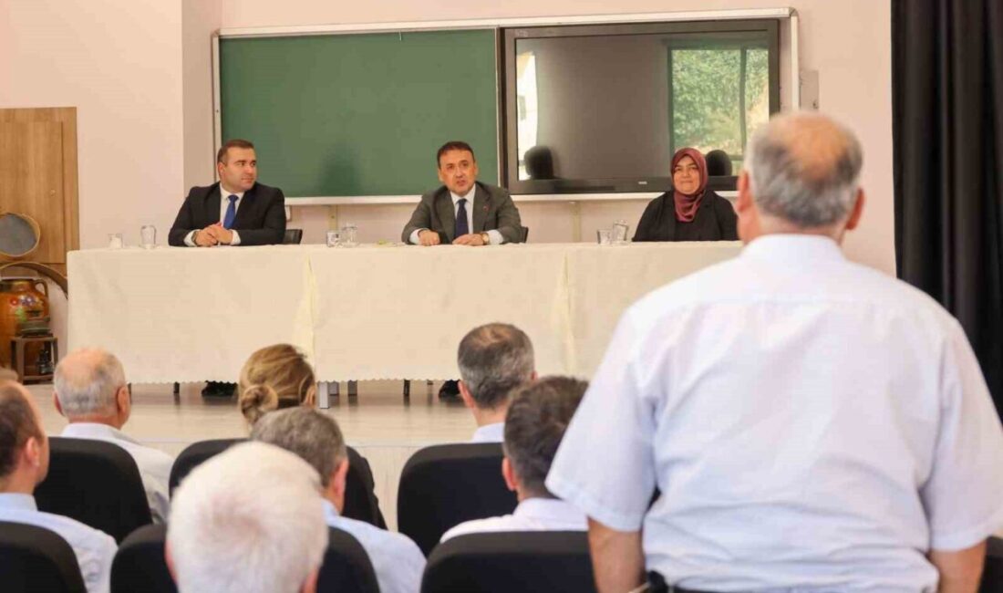 Bilecik’in İnhisar ilçesinde, Vali Faik Oktay Sözer’in başkanlığında gerçekleştirilen Muhtarlar