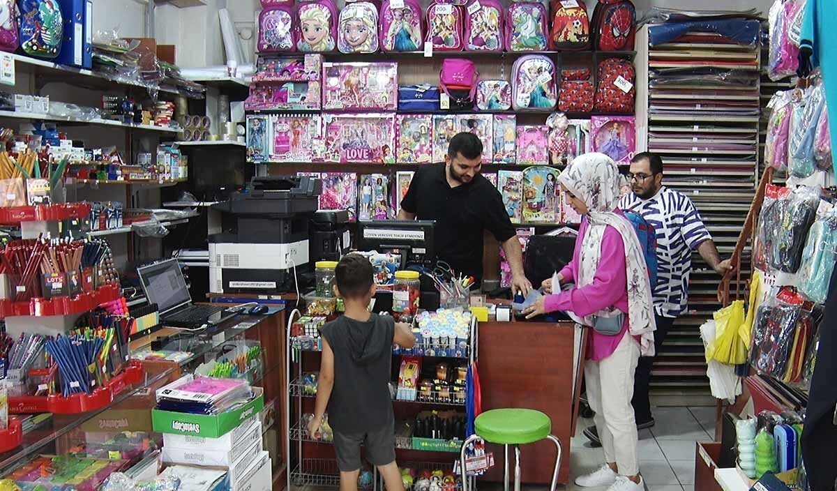 Küçükçekmece Belediyesi, her yıl olduğu gibi bu yılda verdiği kırtasiye