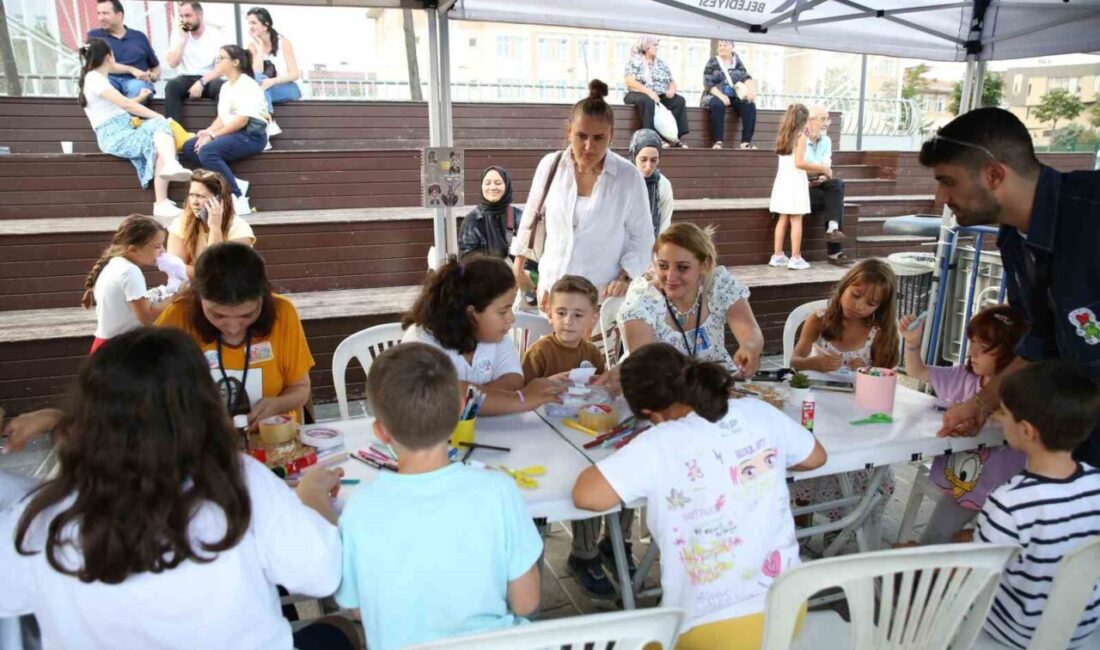 Küçükçekmece yaz aylarını “Sokakta Sanat Var” etkinliğiyle renklendiriyor. Küçükçekmece Belediyesi,