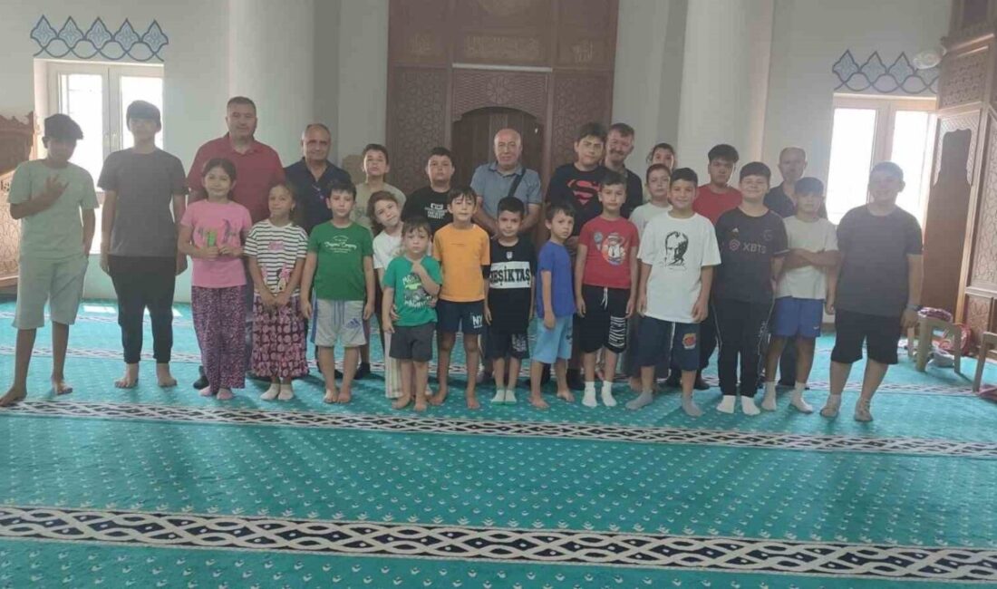 Denizli’de yaz Kur’an kursuna devam eden 35 öğrenci için hayırseverler