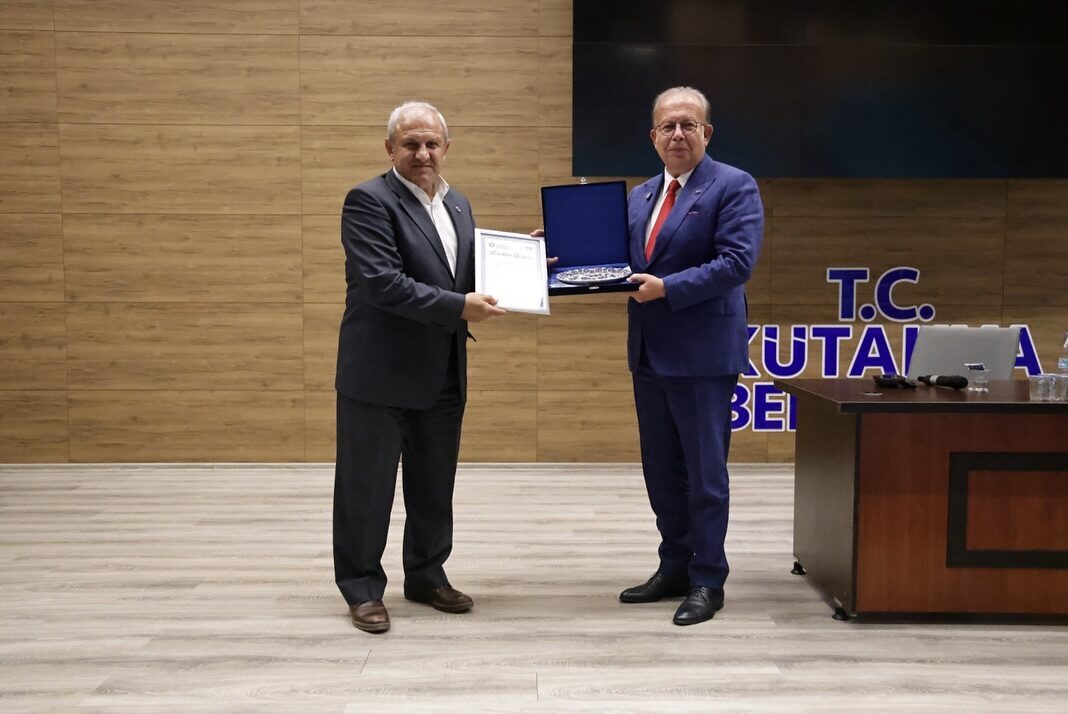 Kütahya Belediyesi tarafından Zafer Haftası etkinlikleri kapsamında “Büyük Zaferin Jeopolitik