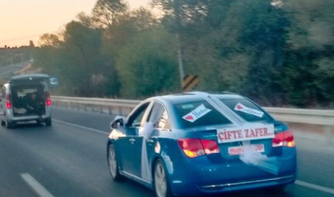 Kütahya’da düğün konvoyu, sıra dışı ve anlamlı bir detayıyla görenleri