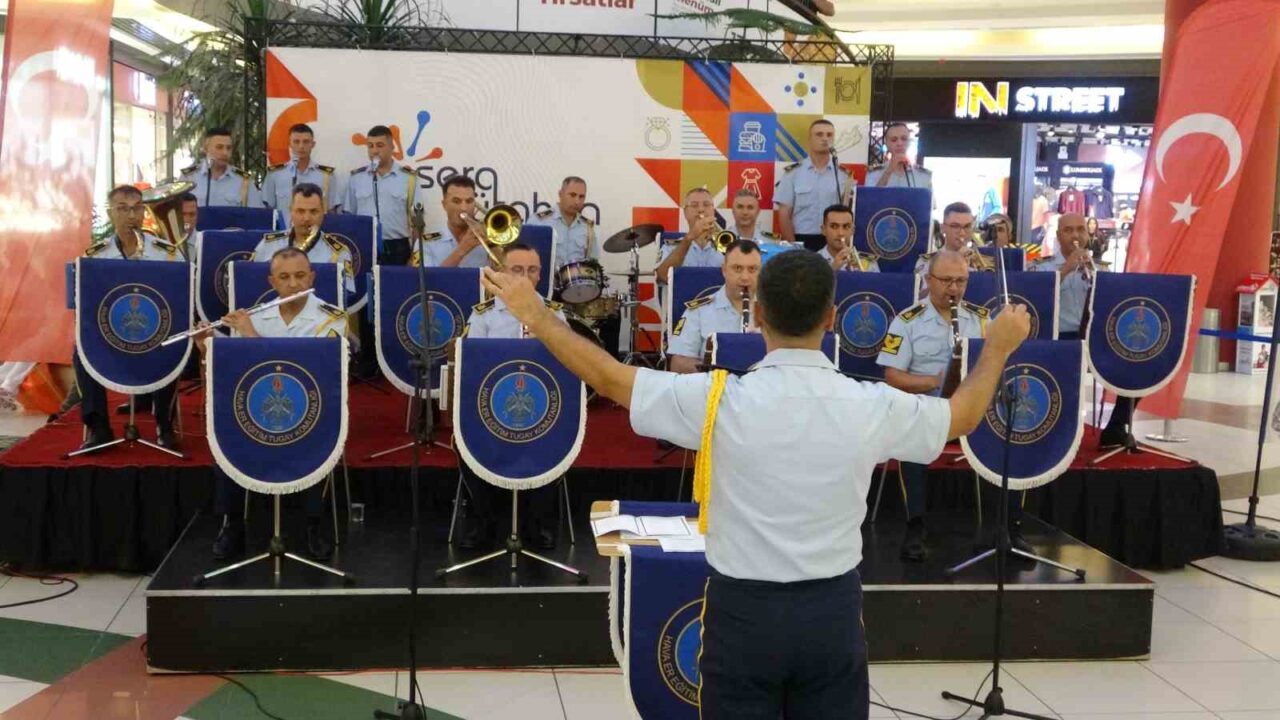 Kütahya Hava Er Eğitim Tugay Komutanlığı tarafından 30 Ağustos Zafer