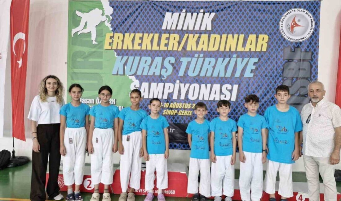 Kütahyalı minik kuraşçılardan gururlandıran başarı Sinop’un Gerze ilçesinde düzenlenen Minikler Kuraş Türkiye Şampiyonası’nda Kütahyalı minik
