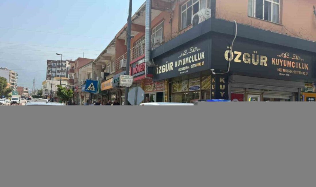 Hatay’da bir kuyumcuya gelerek soygun yapmaya çalışan 3 şahıs, iş