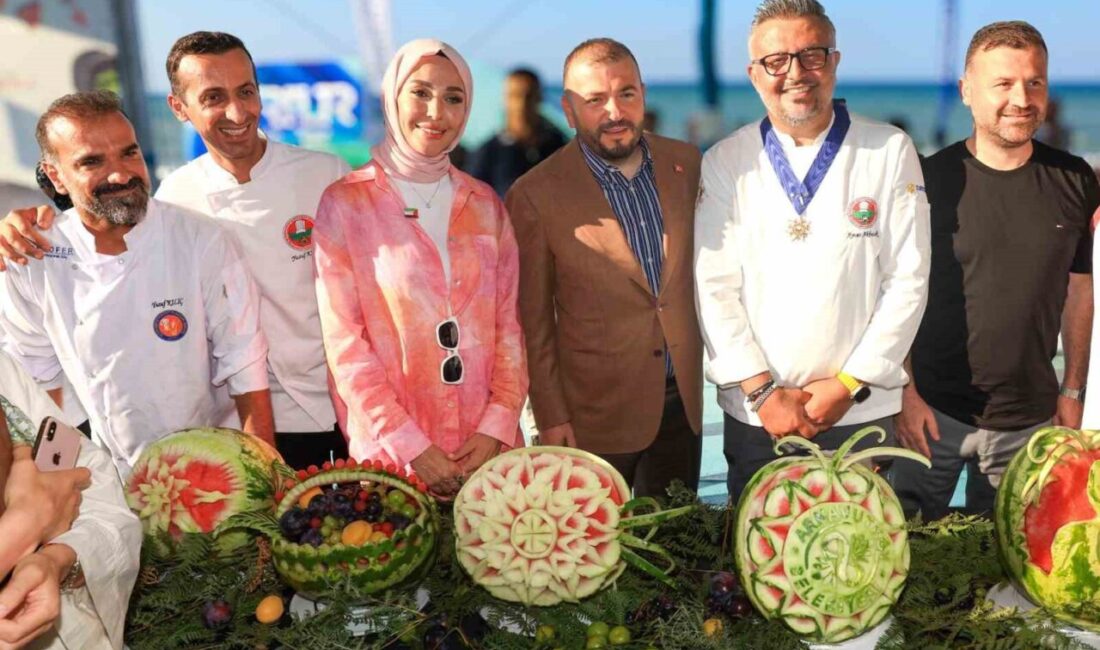 Arnavutköy Belediyesi tarafından bu yıl ikincisi düzenlenen Yeniköy Karpuz Festivali,