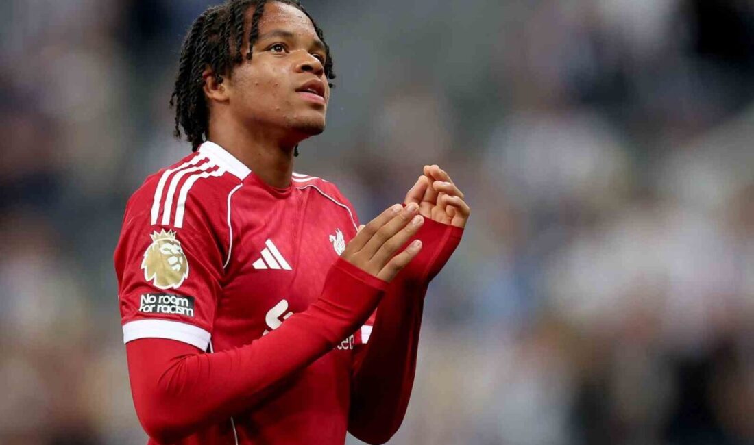 İngiltere Premier Lig’de son şampiyon Liverpool, Newcastle United deplasmanında 16