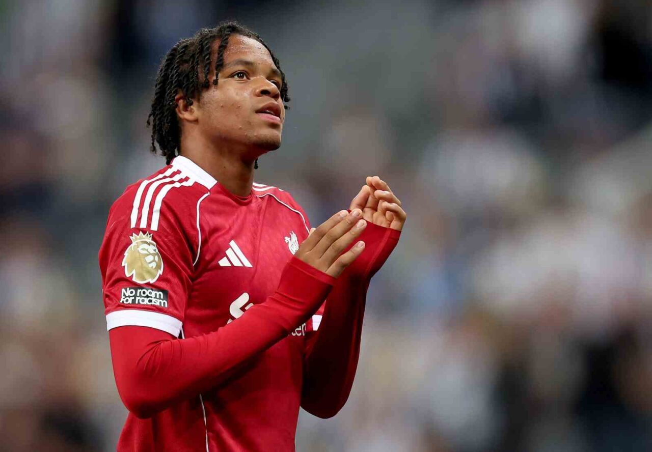 İngiltere Premier Lig’de son şampiyon Liverpool, Newcastle United deplasmanında 16