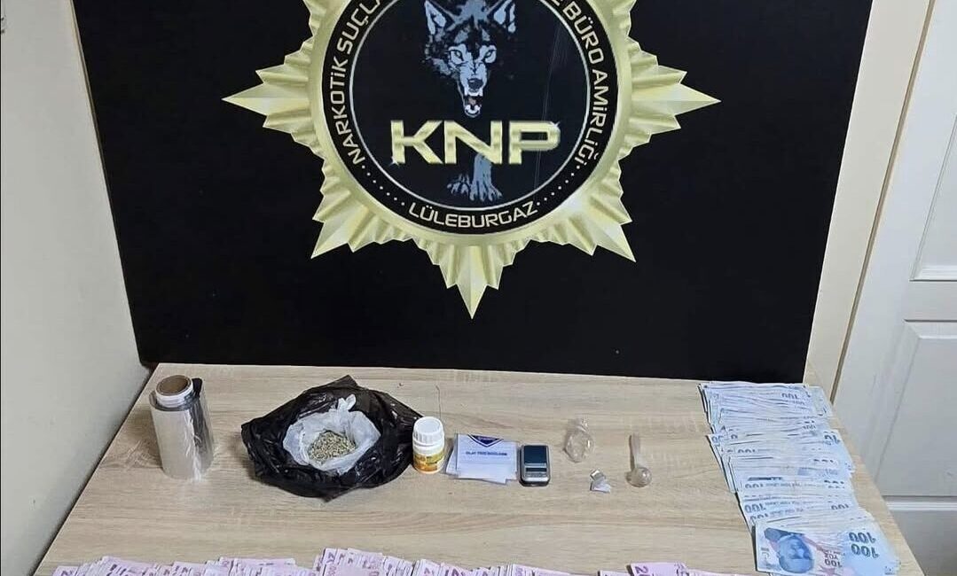 Kırklareli’nin Lüleburgaz ilçesinde düzenlenen uyuşturucu operasyonunda gözaltına alınan 2 kişiden