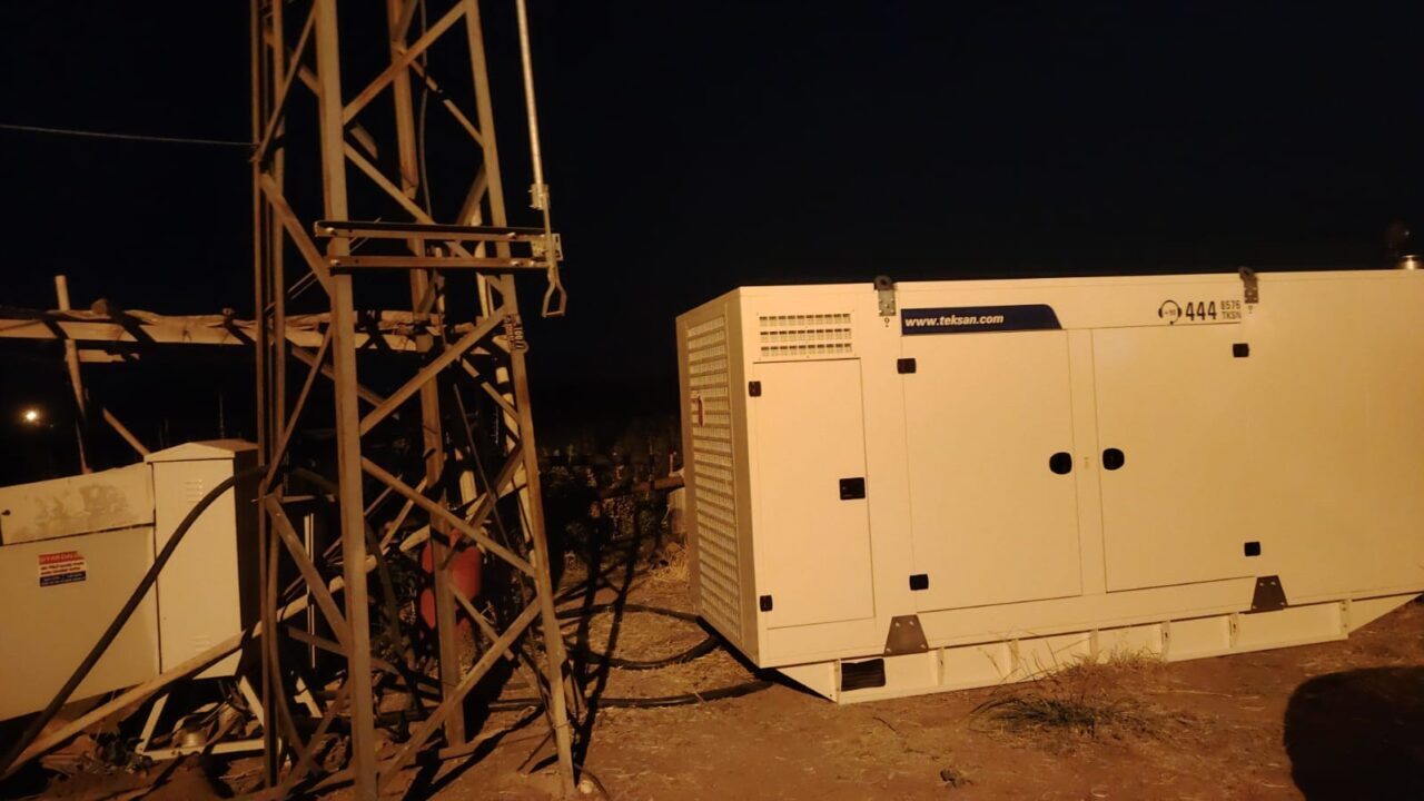 Dicle Elektrik, Diyarbakır’ın Çınar ilçesine bağlı Yaprakbaşı ve Düzova mahallelerinde