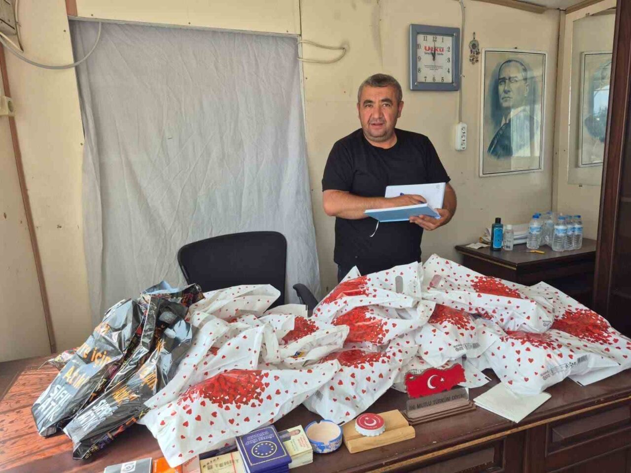 Afyonkarahisar’ın Bolvadin ilçesine bağlı Ethem Kelekçi Mahallesi Muhtarı Ramazan Güçlü,