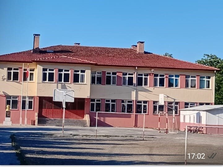 Samsun’un Salıpazarı ilçesindeki kırsal bir mahallede bulunan Konakören İlk-Ortaokulu’nun “ortaokul”