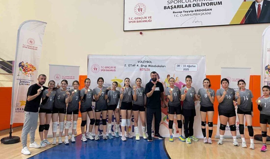 Malatya Gençlik Spor Kulübü Kadın Voleybol Takımı, Bitlis’te düzenlenen ANALİG