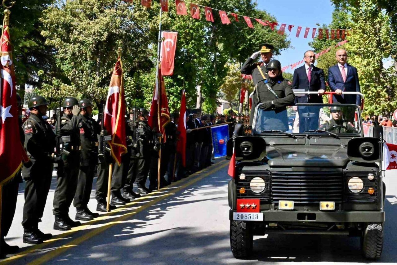 30 Ağustos Zafer Bayramı, deprem bölgesi Malatya’da büyük bir coşkuyla