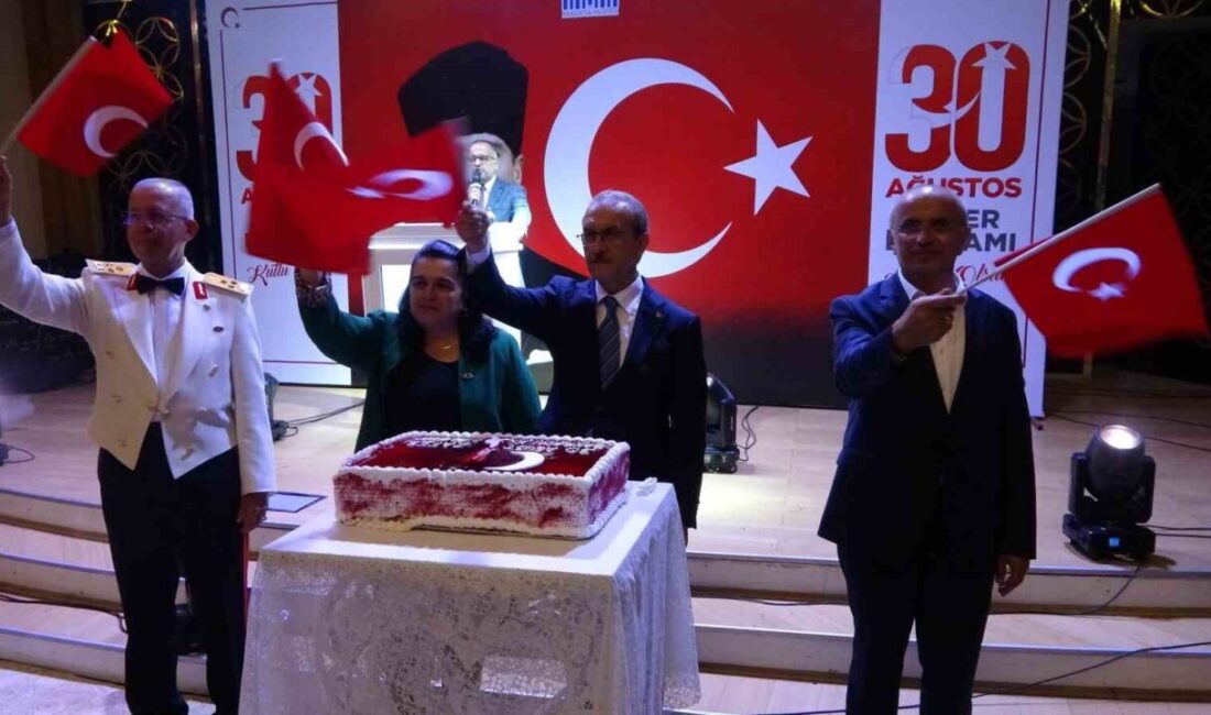 Malatya’da 30 Ağustos Zafer Bayramı ve Türk Silahlı Kuvvetleri Günü’nün