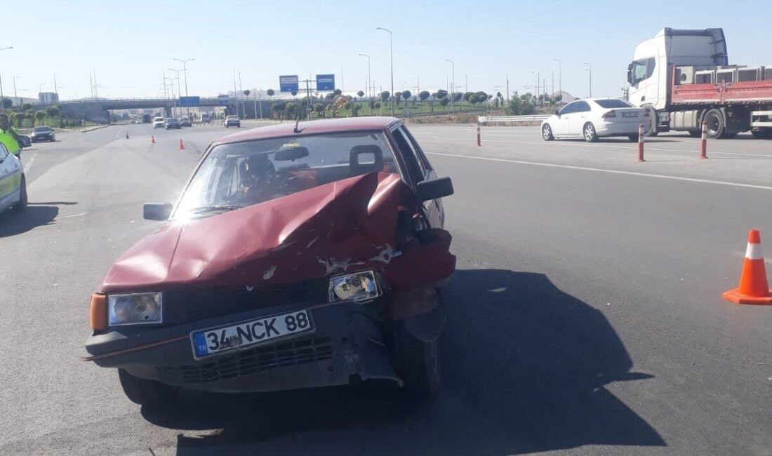 Malatya’da iki otomobilin karıştığı trafik kazasında 2 kişi yaralandı. Kaza,