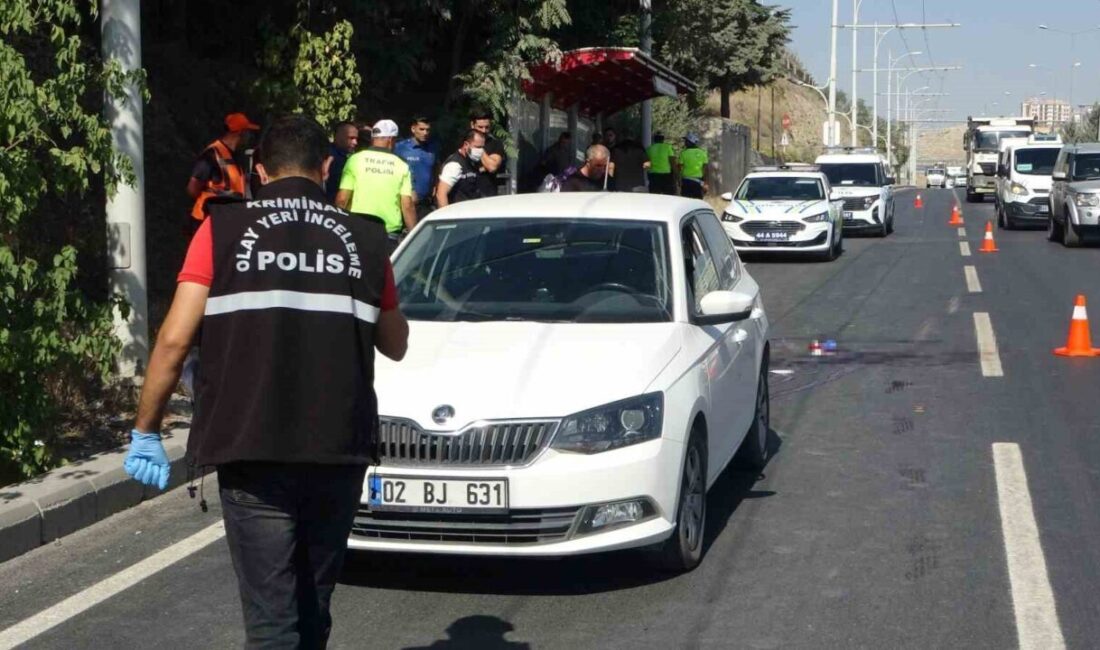 Malatya’da yolun karşısına geçmeye çalışan yaya, otomobilin çarpması sonucu ağır