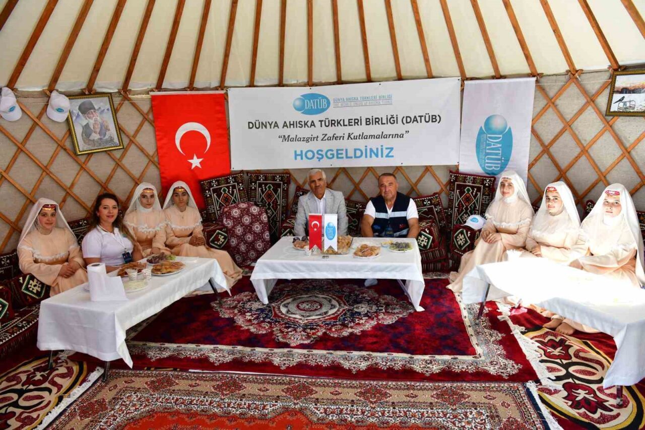 BİTLİS (İHA) – Bitlis’in Ahlat ilçesinde, Dünya Ahıska Türkleri Birliği