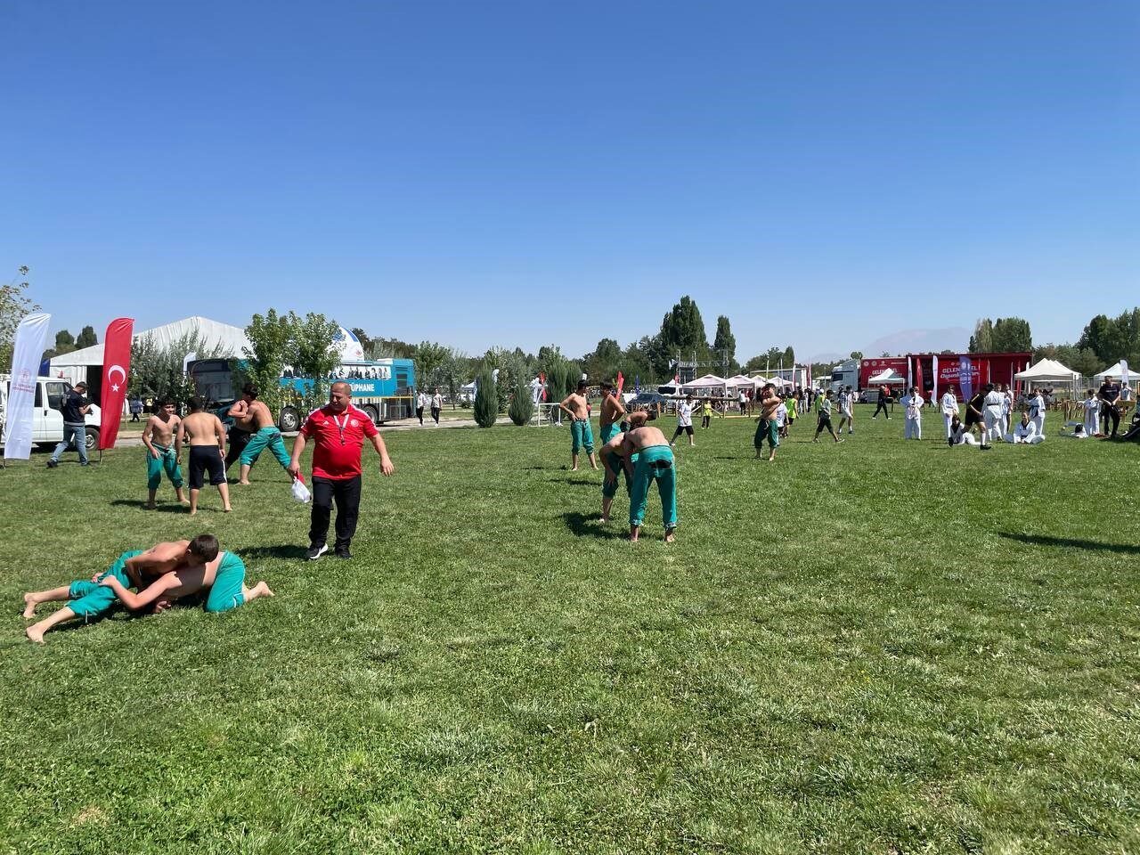 Muş’un Malazgirt ilçesinde Türklere Anadolu’nun kapılarını açan Malazgirt Zaferi’nin 954.