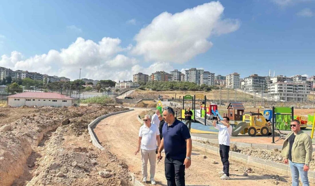 Bandırma Belediyesi, kent genelinde sürdürdüğü altyapı ve çevre düzenleme çalışmalarına