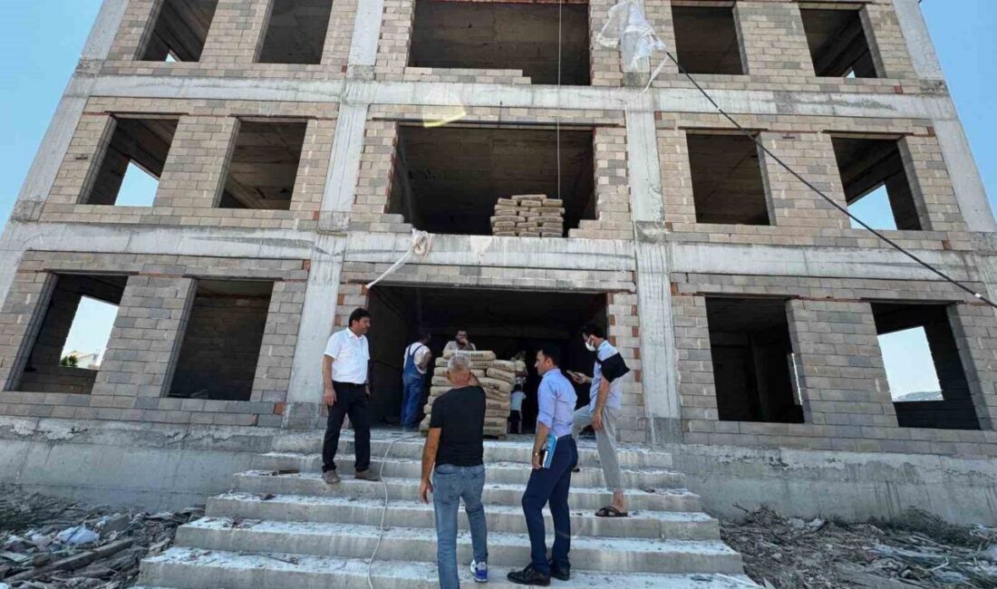 Manavgat’ta bir hayırsever tarafından yaptırılan Ayşe Atalay Yatılı Hafızlık Kız