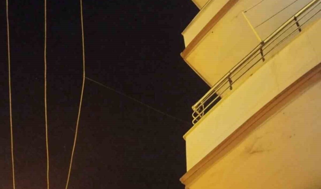 Dicle Elektrik, Mardin’in Nusaybin ilçesinde bir apartman dairesinin balkonundan, doğrudan