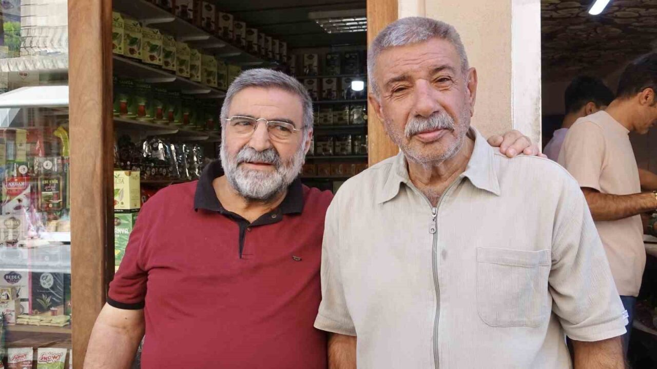 Mardin’de, 20’li yaşlarına kadar birlikte top oynayıp eğlenen ve ardından